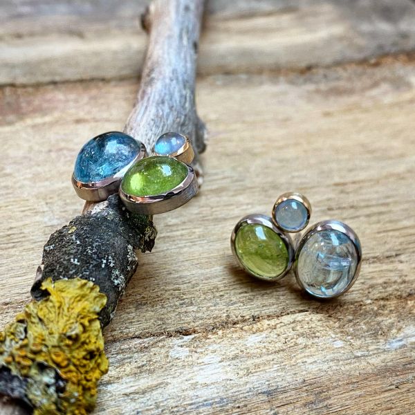 ohrstecker-in-weissgold-und-gelbgold-mit-aquamarin-und-peridotCA9A5024-0984-3191-C04C-34CF782946A9.jpg